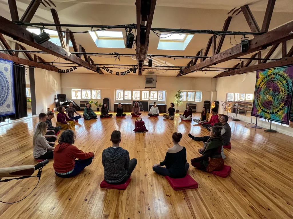 Stage Yoga, retraite yoga en Isère : Grenoble, Eybens, Voiron